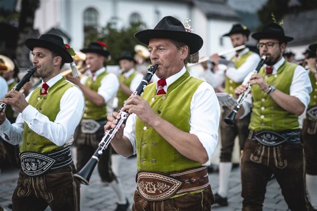 Scheffau_Dorfabend_Musikkapelle