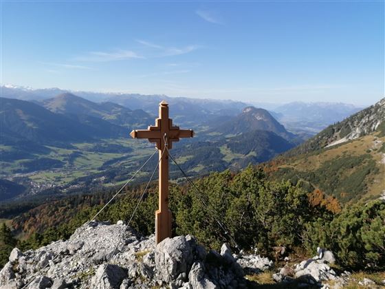 Scheffau_Sonnenstein_Kreuz_Wilder Kaiser
