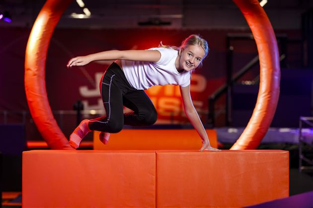 Bild 1 Jump House