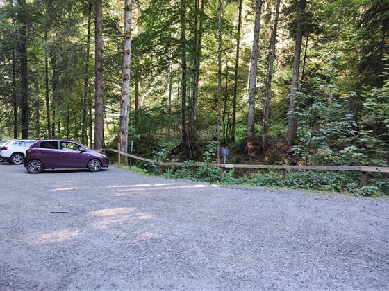 Parkplatz Huettling (1)
