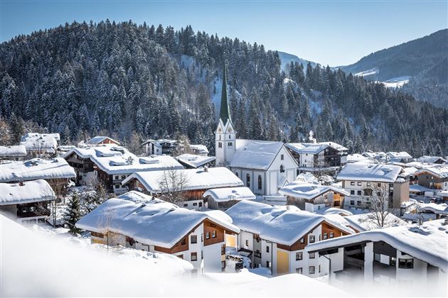 Pfarrkirche Scheffau Winter