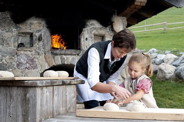 Söll_Brot backen_Wilder Kaiser