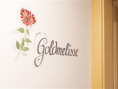 1_ResidenzTheresa_1838-Goldmelisse-web
