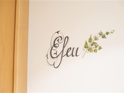 1_ResidenzTheresa_1909-WEB-Efeu