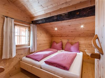 Anger_Alm_salvenberg_31_Soell_Schlafzimmer_1