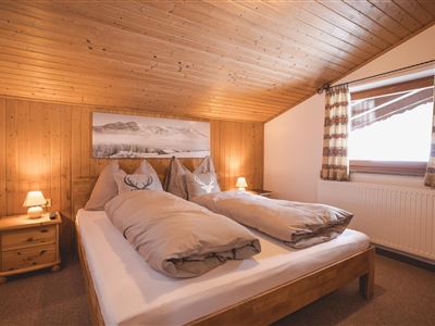 App 2 Schlafzimmer