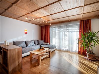 Appartement_Robert_Schlossergasse_4_Kirchberg_Wohn