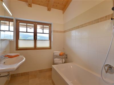 Badezimmer 1
