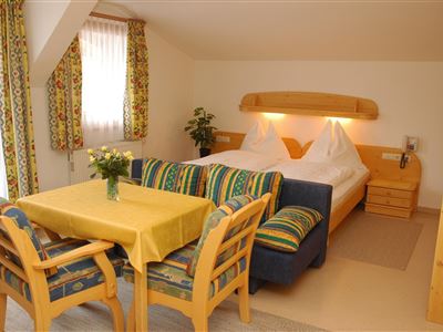 Doppelzimmer 1