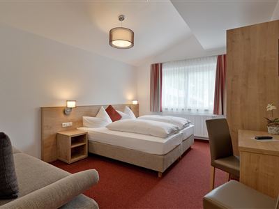 Dreibettzimmer