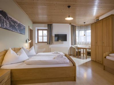 Dreibettzimmer