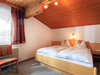 Ferienwohnung-Hochfilzer-Soell-Dorf-60-Schlafzimme