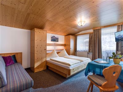 Gaestehaus_Roland_Kitzbuehelstrasse_23_Kirchberg_0