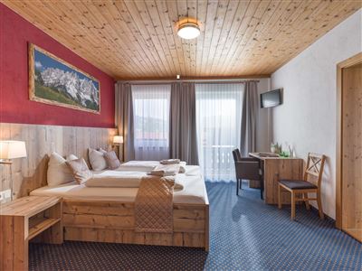 Haus_Tirol_Badhausweg_19_Brixen_06_2020_Zimmer_10