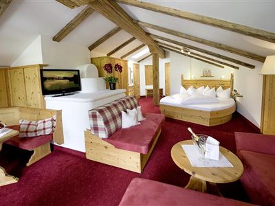 Hotel Suite 3