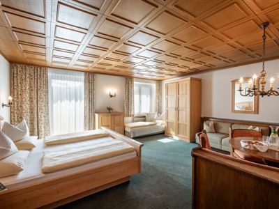 Hotel_Tirolerhof_Bahnhofstrasse_26_Hopfgarten_09_2