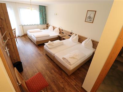 HS Familienzimmer 312 (2)