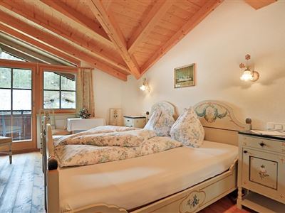 kaiserblick_schlafzimmer_klein_blattlbauer_going