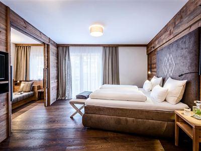 kaiserlodge_1017-9472 tvb