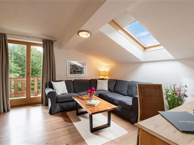 Muehlberghof_Steinerner_Tisch_17_Ellmau_05_2024_La