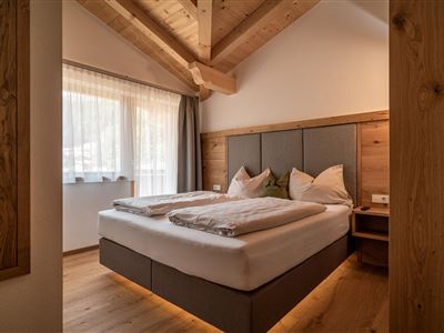 reell_kommunikationsdesign_auerm_hle_sommer_low_00