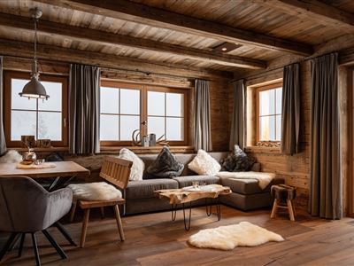 reell-kommunikationsdesign_WOCHENBRUNN-CHALET01-03