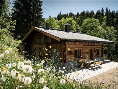 reell-kommunikationsdesign_WOCHENBRUNNER-CHALET-00