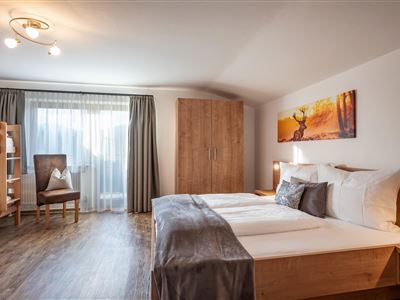 Schlafzimmer 1