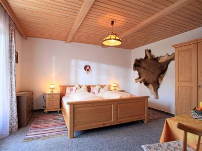 Schlafzimmer 2