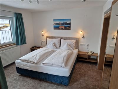 Schlafzimmer App. Hohe Salve