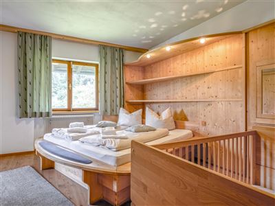 Schlafzimmer EG1
