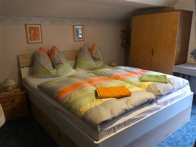 Schlafzimmer1