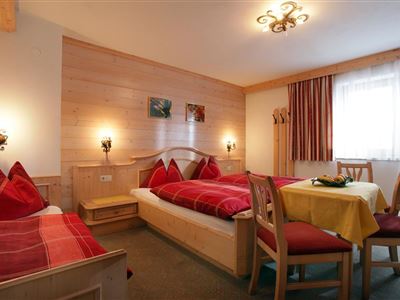 Schlafzimmer1