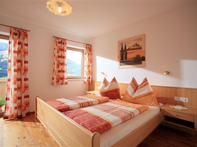Schlafzimmer1