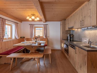 Staudachstubn Chalet´s-Hütte-Esszimmerr2-HDR