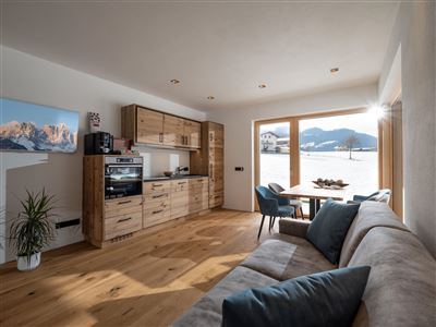 livingromm & kitchen