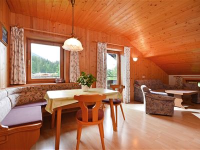Wohnzimmer 71m²