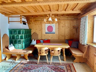 Wohnzimmer - Großzügige Wohnung