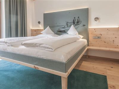 zur_schanz_zirbenholzfamilienzimmer_zirbe_web_2017