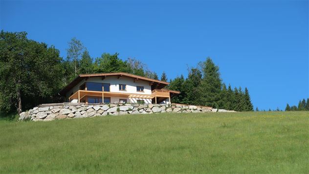 Ansicht haus im Sommer