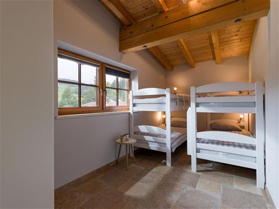 App. Zirbe Stockbettzimmer