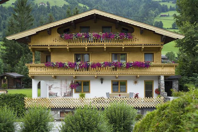 App_Laerchenau_Bichling_178_Westendorf_Haus_aussen
