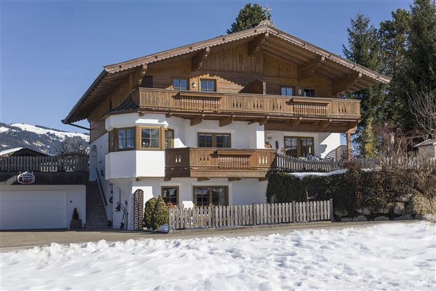 App_Margaretha_Holham_67_Westendorf_Haus_Winter