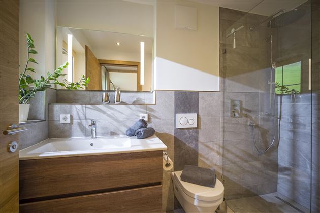 Appartement 2 Badezimmer