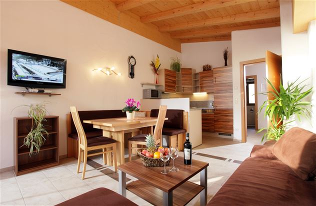 Appartement-Annemarie-Krall-Hof-40f-Brixen-Wohnzim