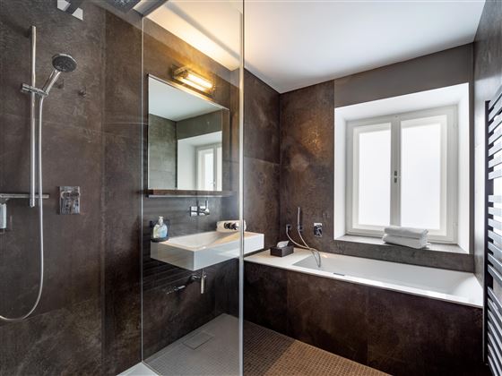 Appartement_Consti_Marktgasse_8a_Hopfgarten_Badezi