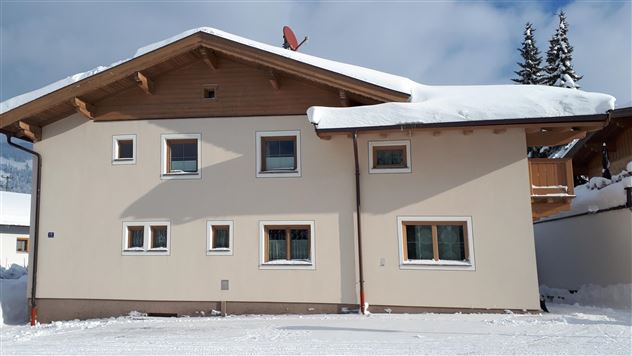 Appartement_Heidegger_Hausansicht Front_Winter