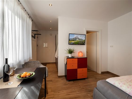 Appartement_Ilvy_Sonnbichl_42b_Soell_Wohnraum_2