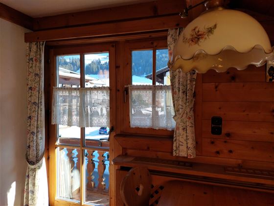 Appartement mit Balkon