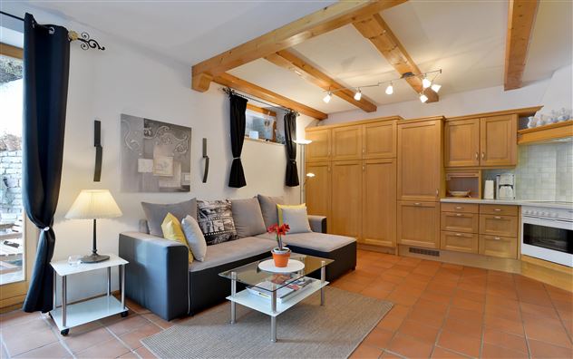 Appartement-Sibylle-Kirchberg-Wohnzimmer-Kueche1